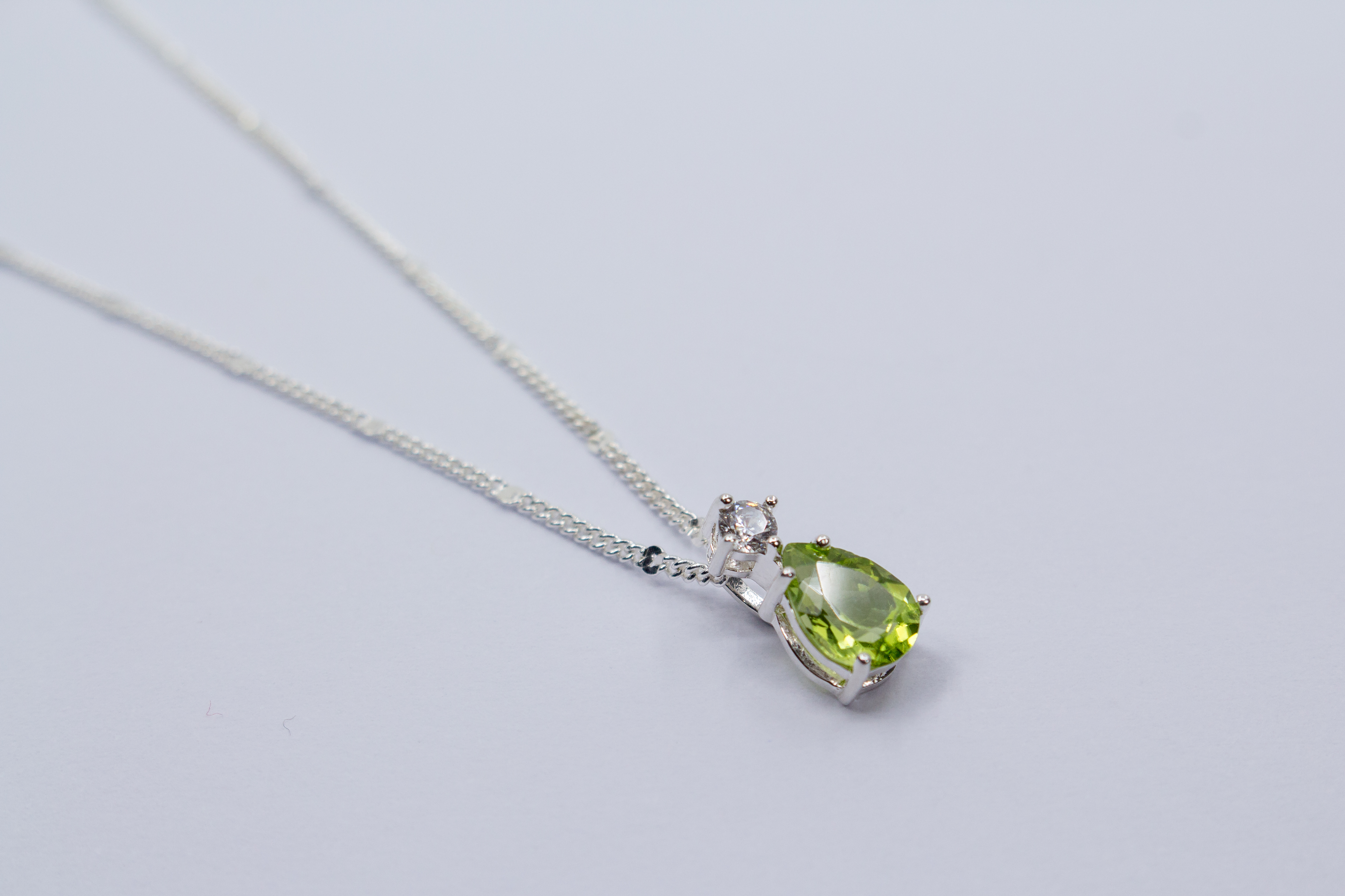 Peridotanhänger online kaufen - Schmuck online kaufen