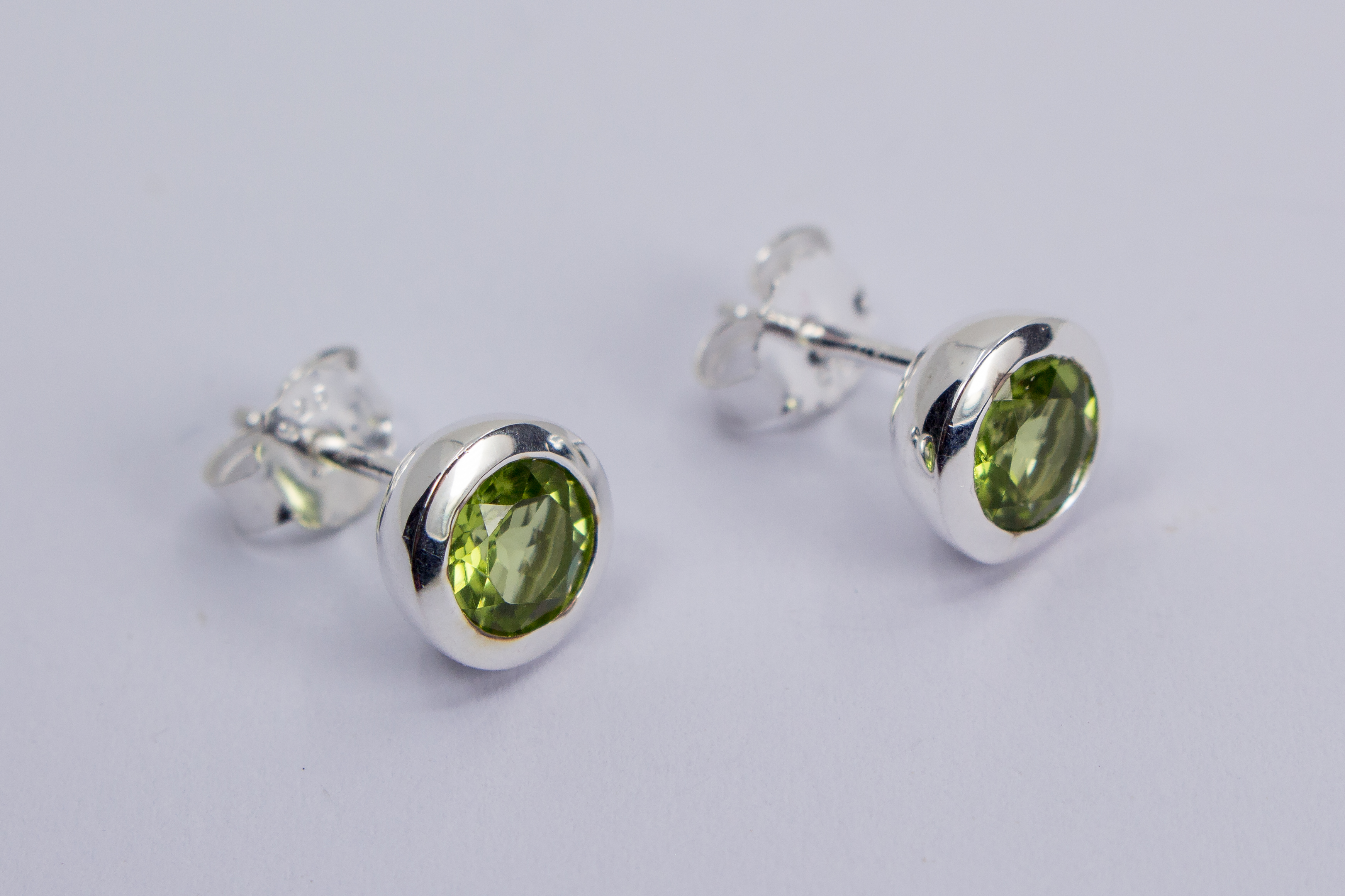 Peridotohrstecker online kaufen - Schmuck online kaufen