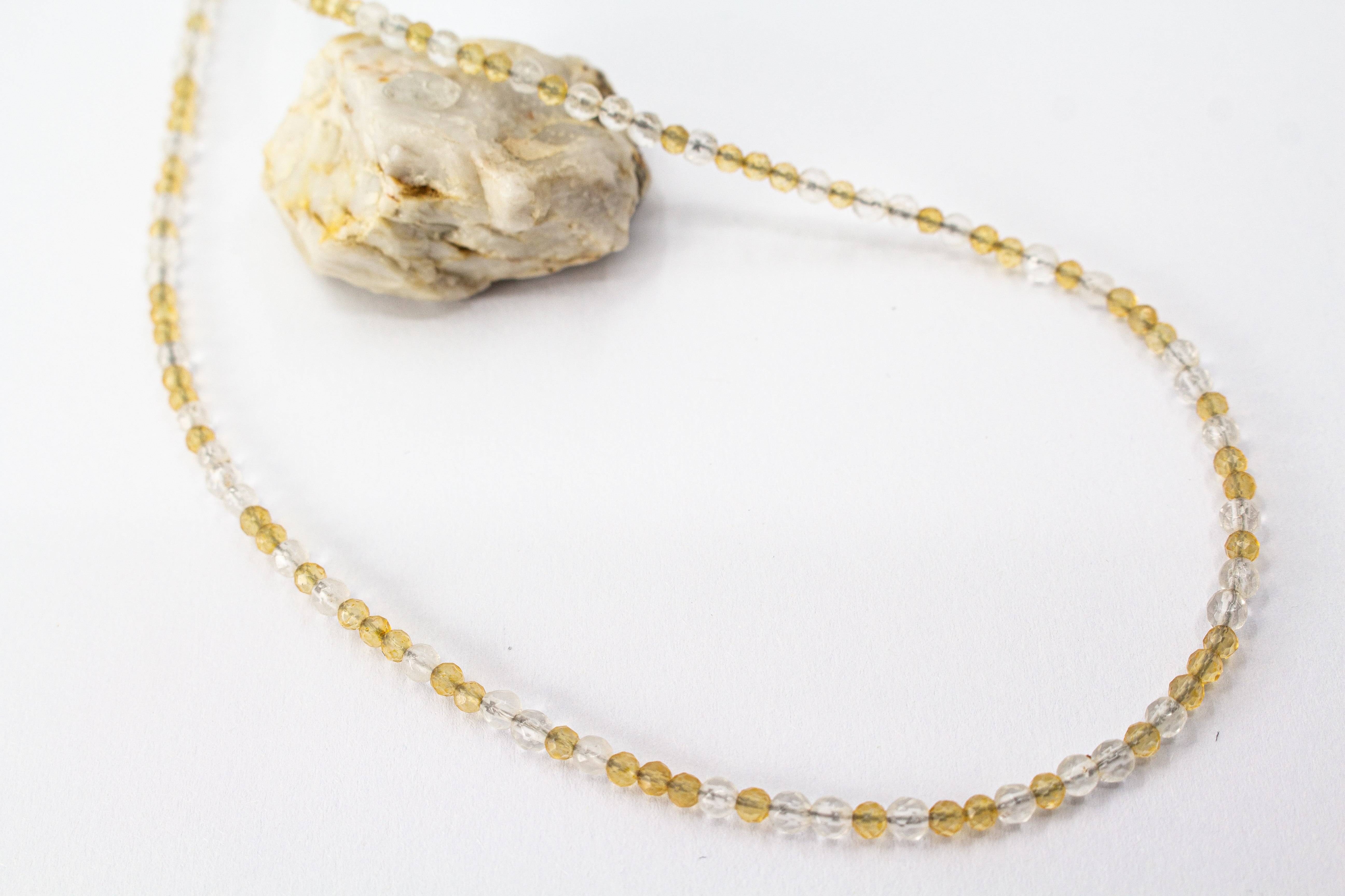 Edelstein-Collier „Sun & Ice“ – Feine Halskette aus Citrin und Bergkristall