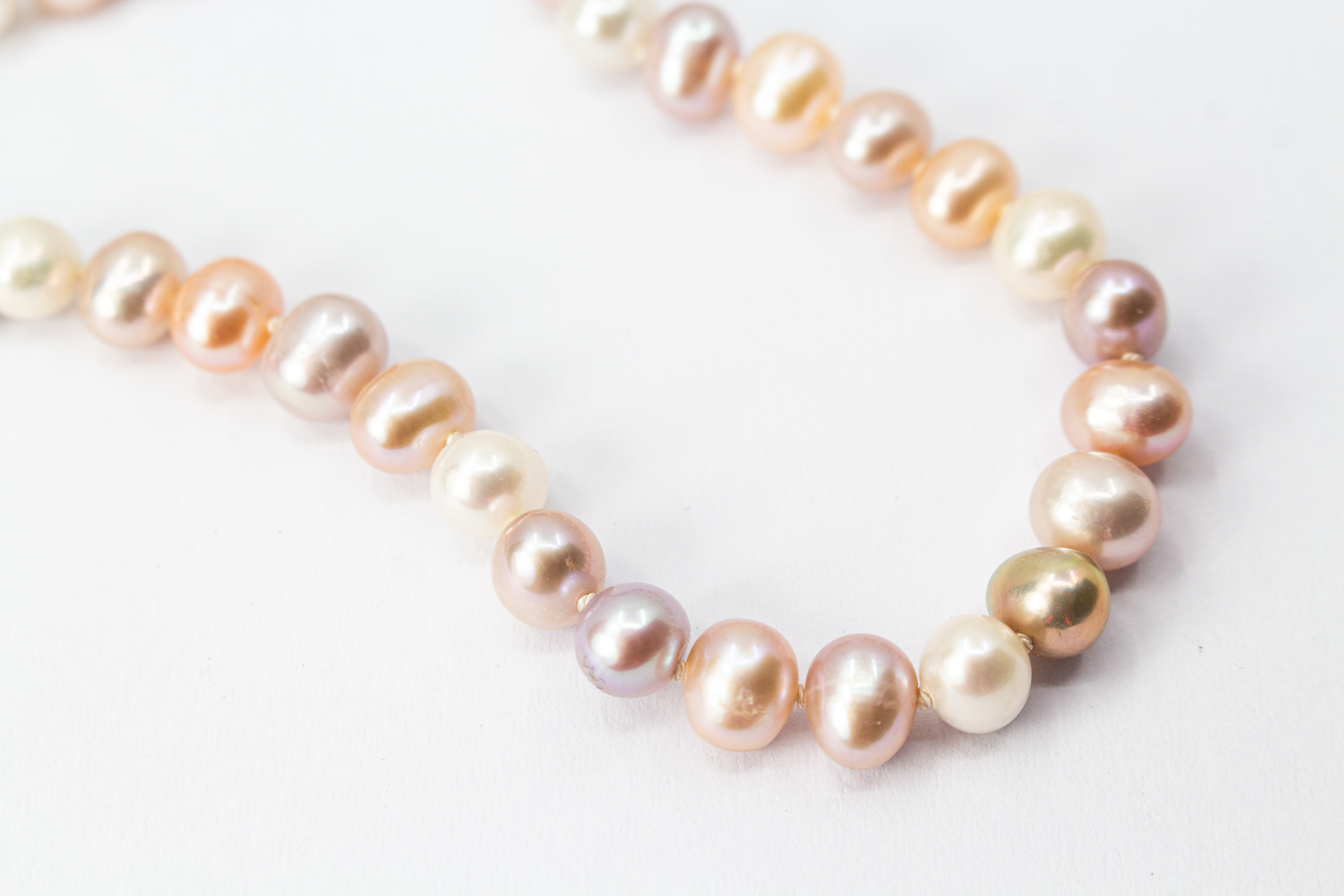 Multicolor-Kette „Puderglanz“ Süßwasserperlenkette