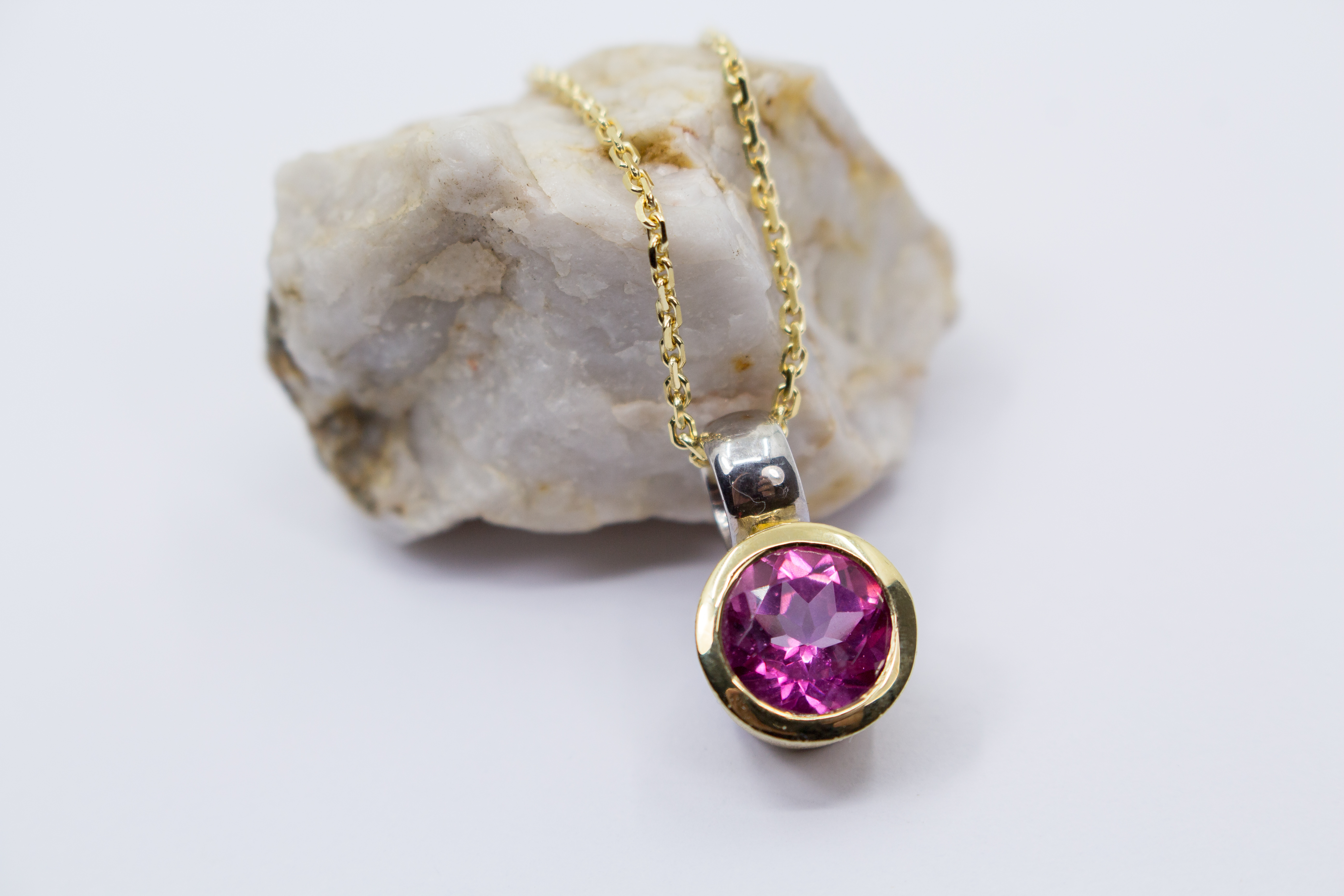 Pinktopasanhänger online bestellen - Schmuck online bestellen
