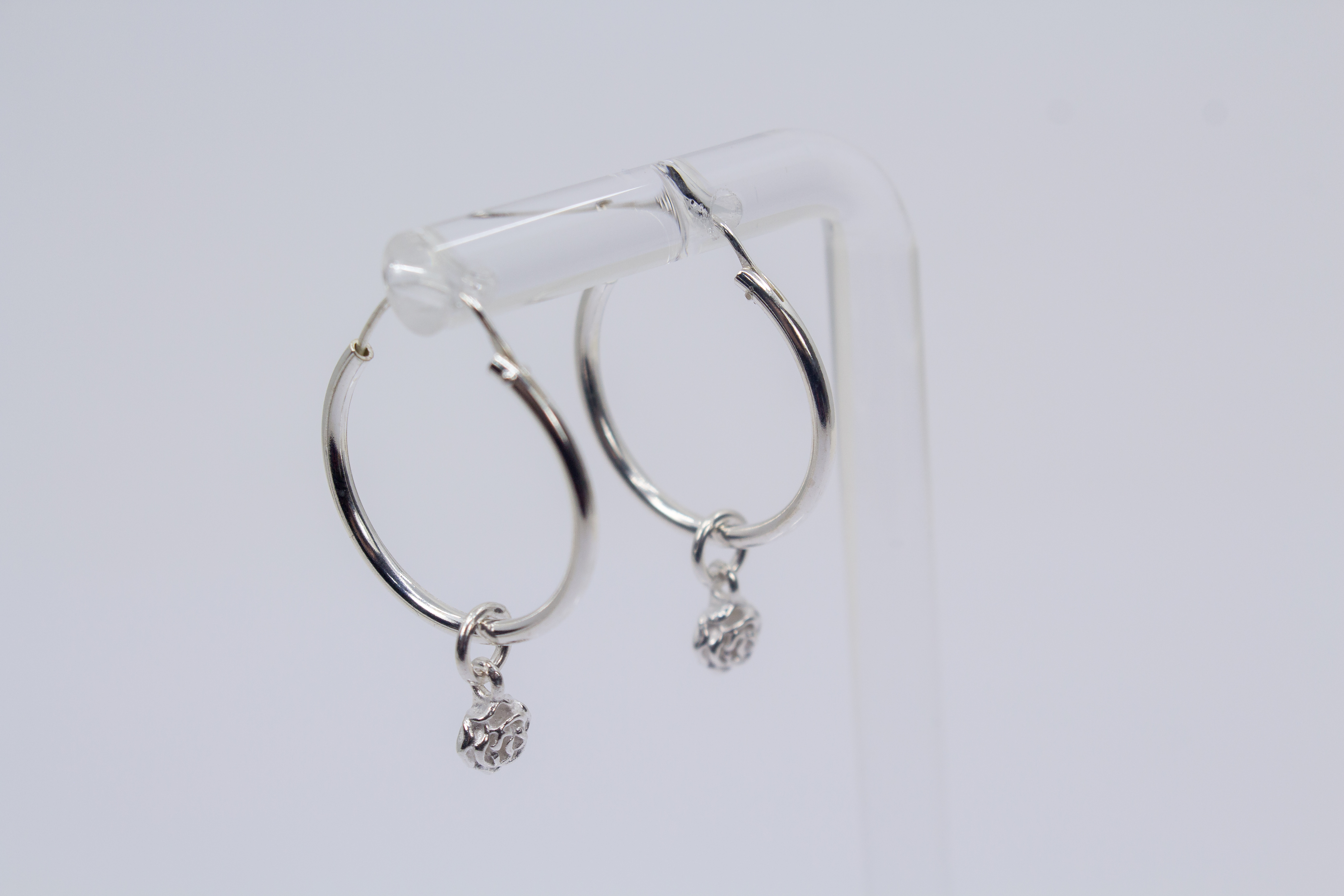 Wechselcreolen mit Blumenanhänger online bestellen