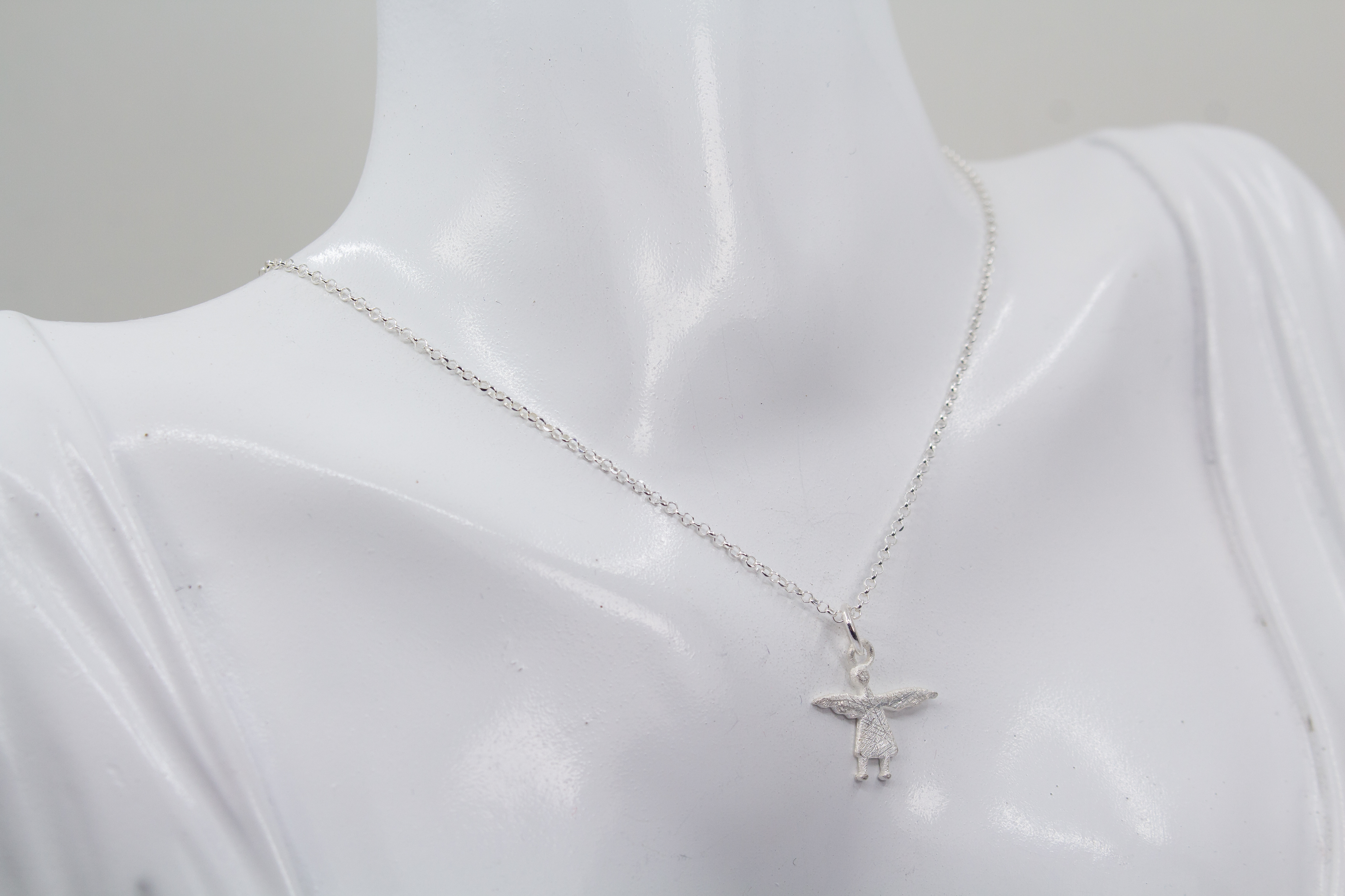 Silberkette mit Engelanhänger online kaufen