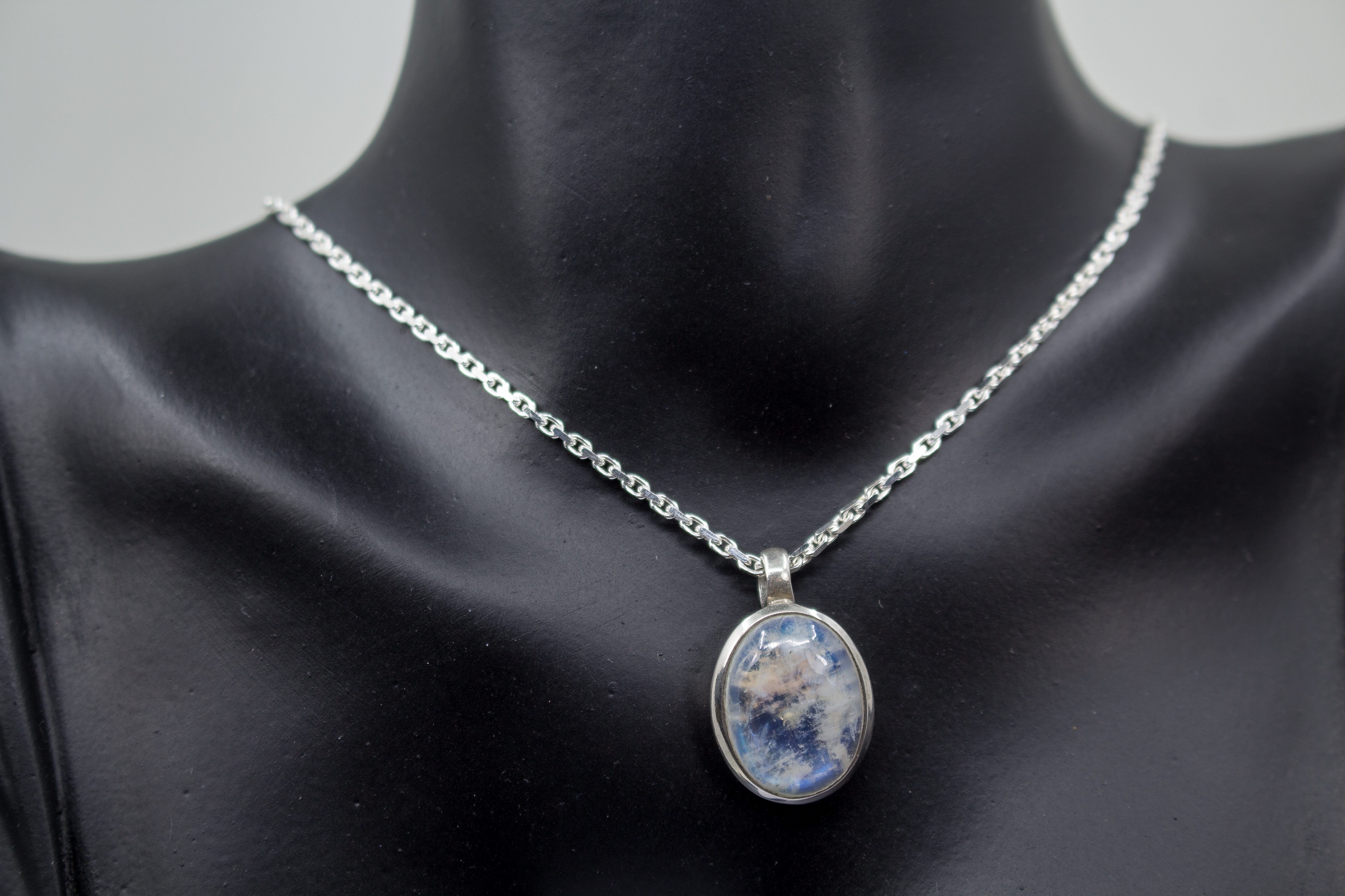 Mondsteinanhänger online  bestellen - Schmuck online bestellen