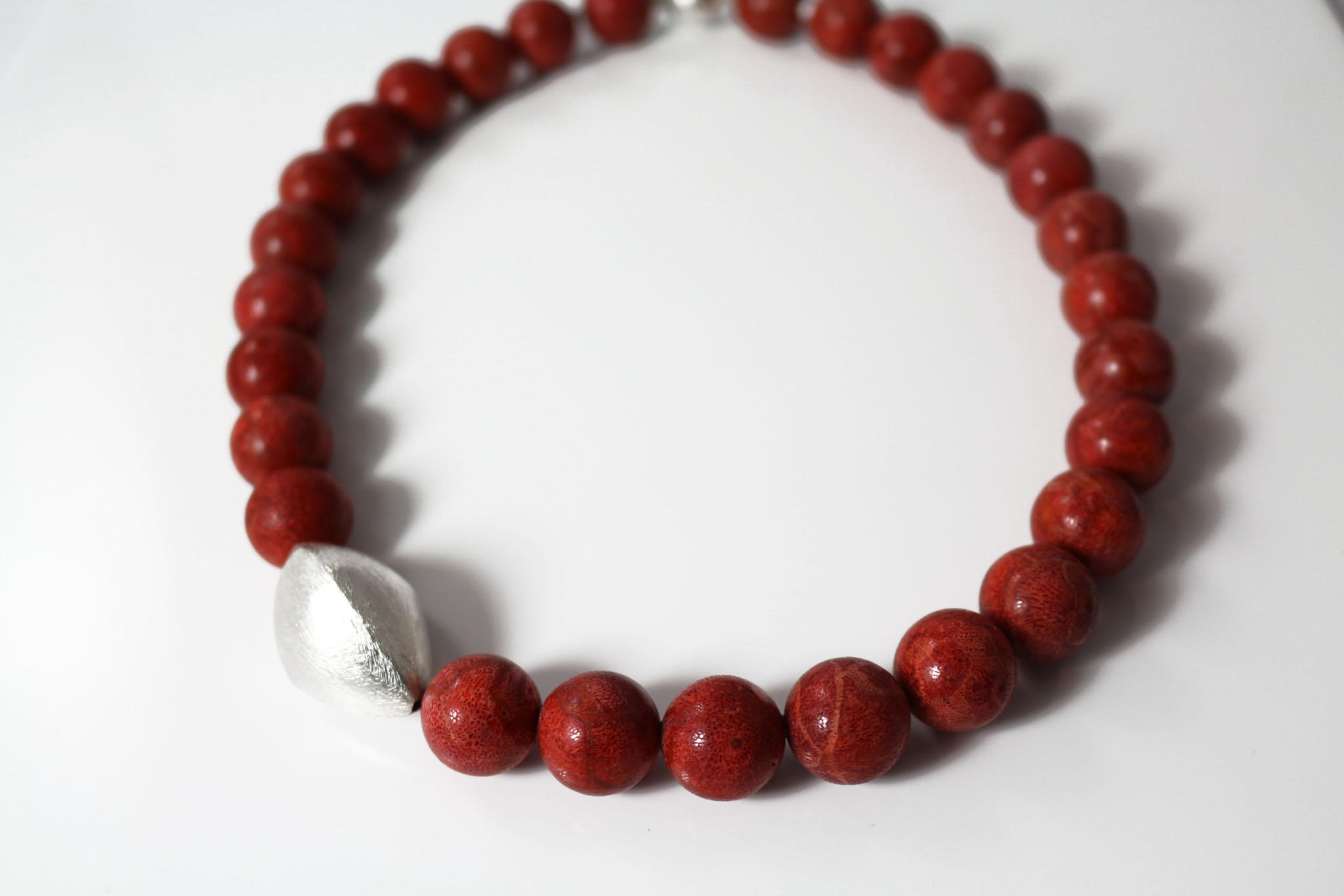 Schmuck-Simi-20-01-22-9400 Collier Koralle