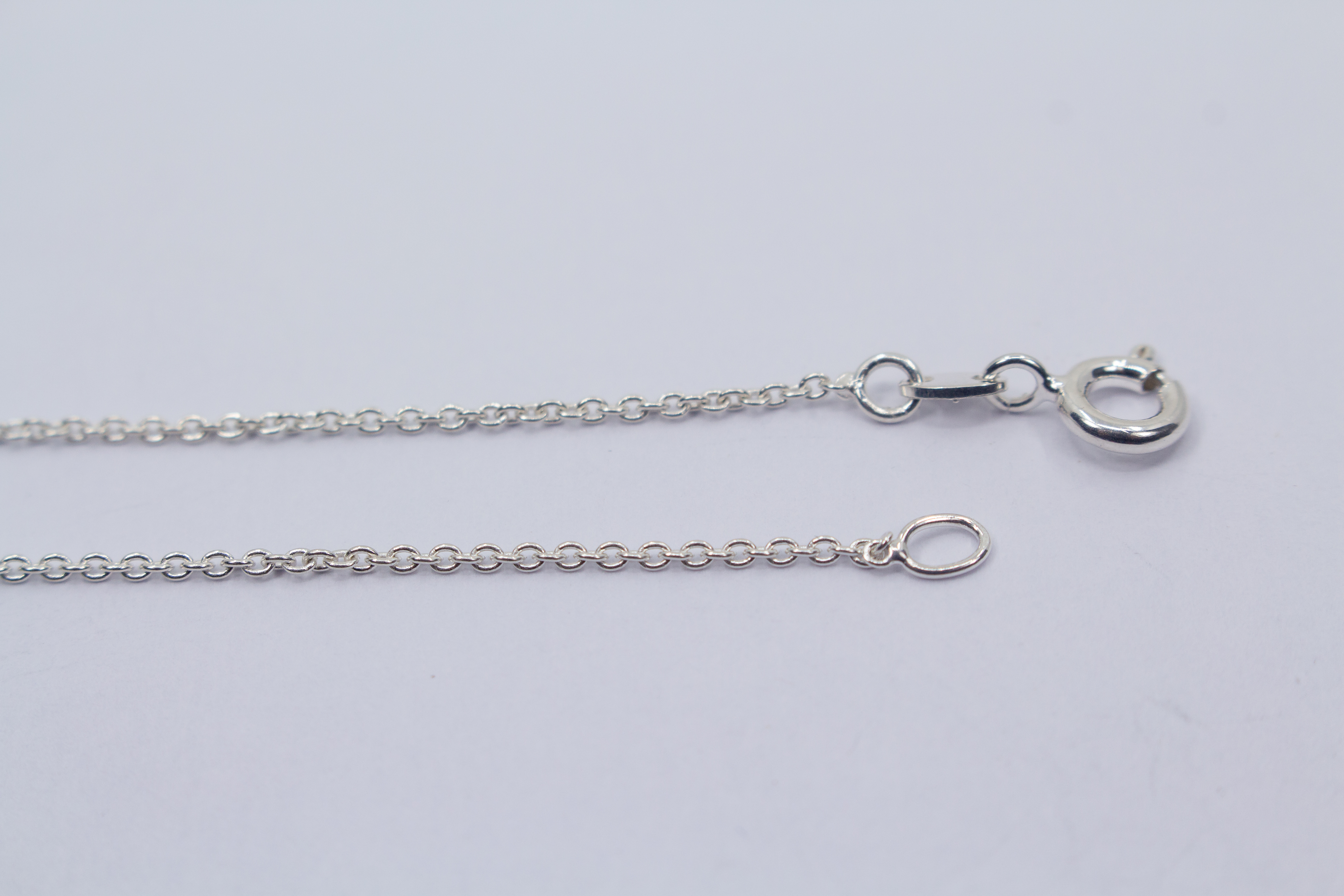 Silberkette mit Blumenanhänger online bestellen