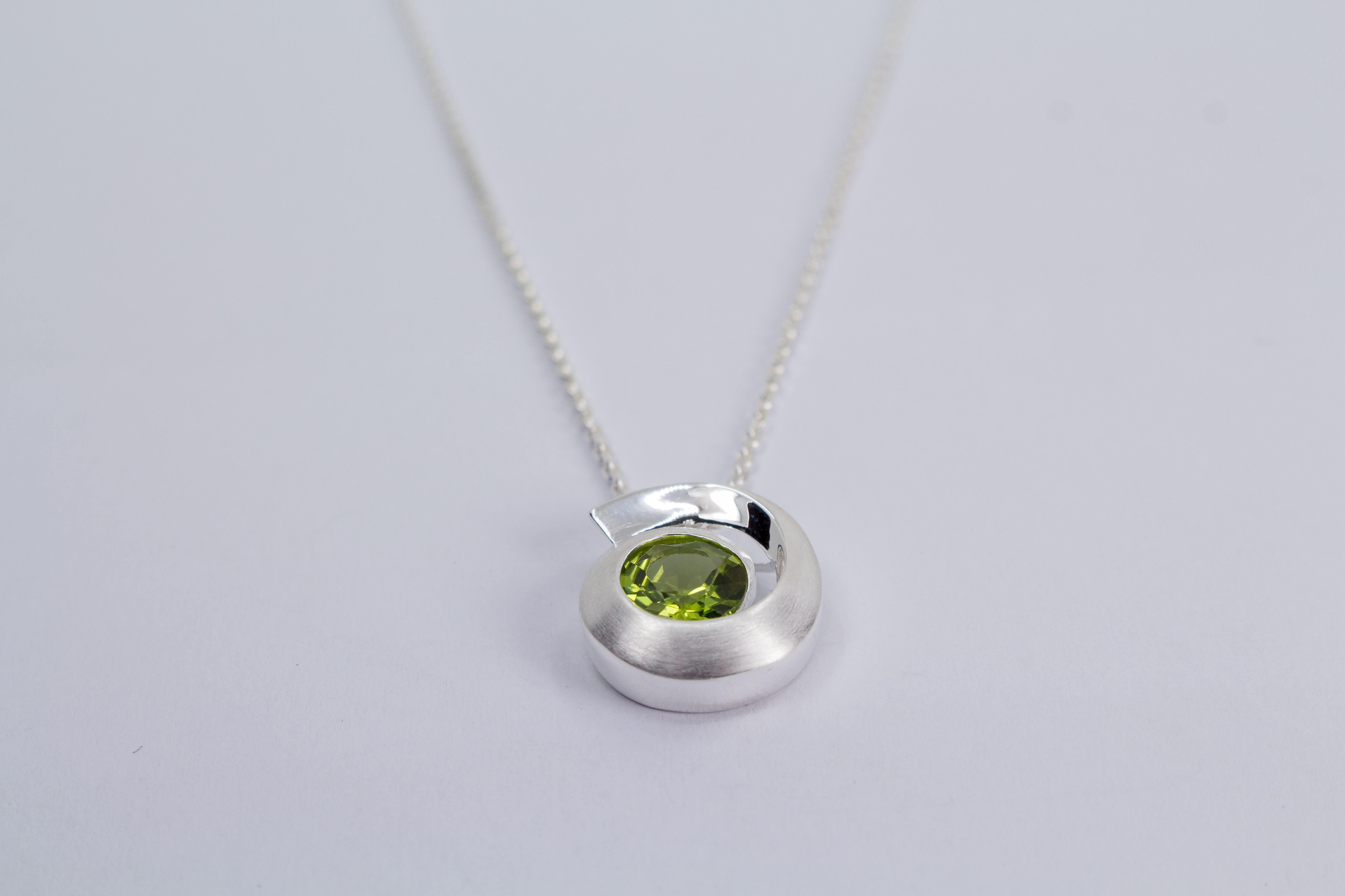 Peridotanhänger online kaufen - Schmuck online kaufen