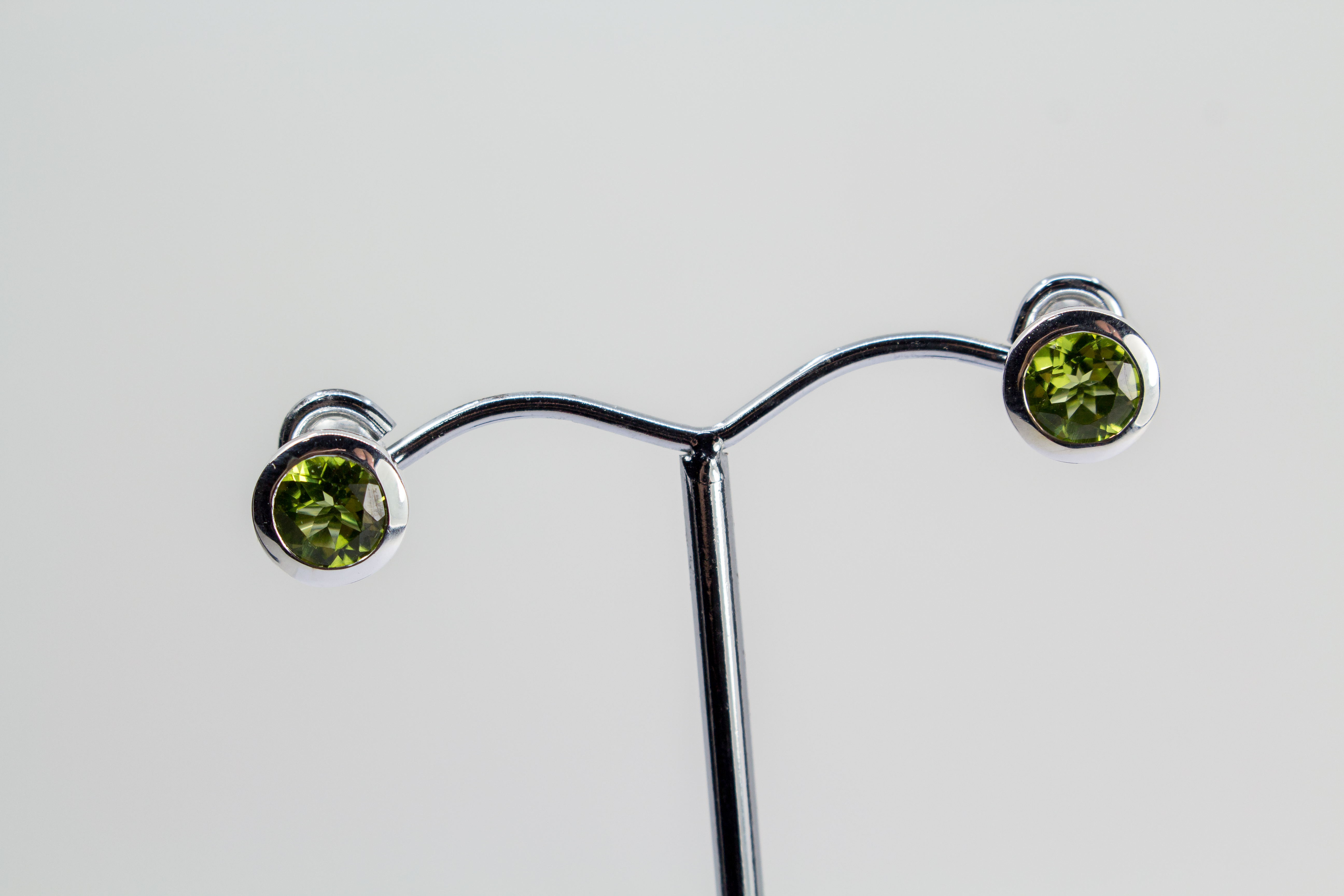 Peridotohrstecker online kaufen - Schmuck online kaufen