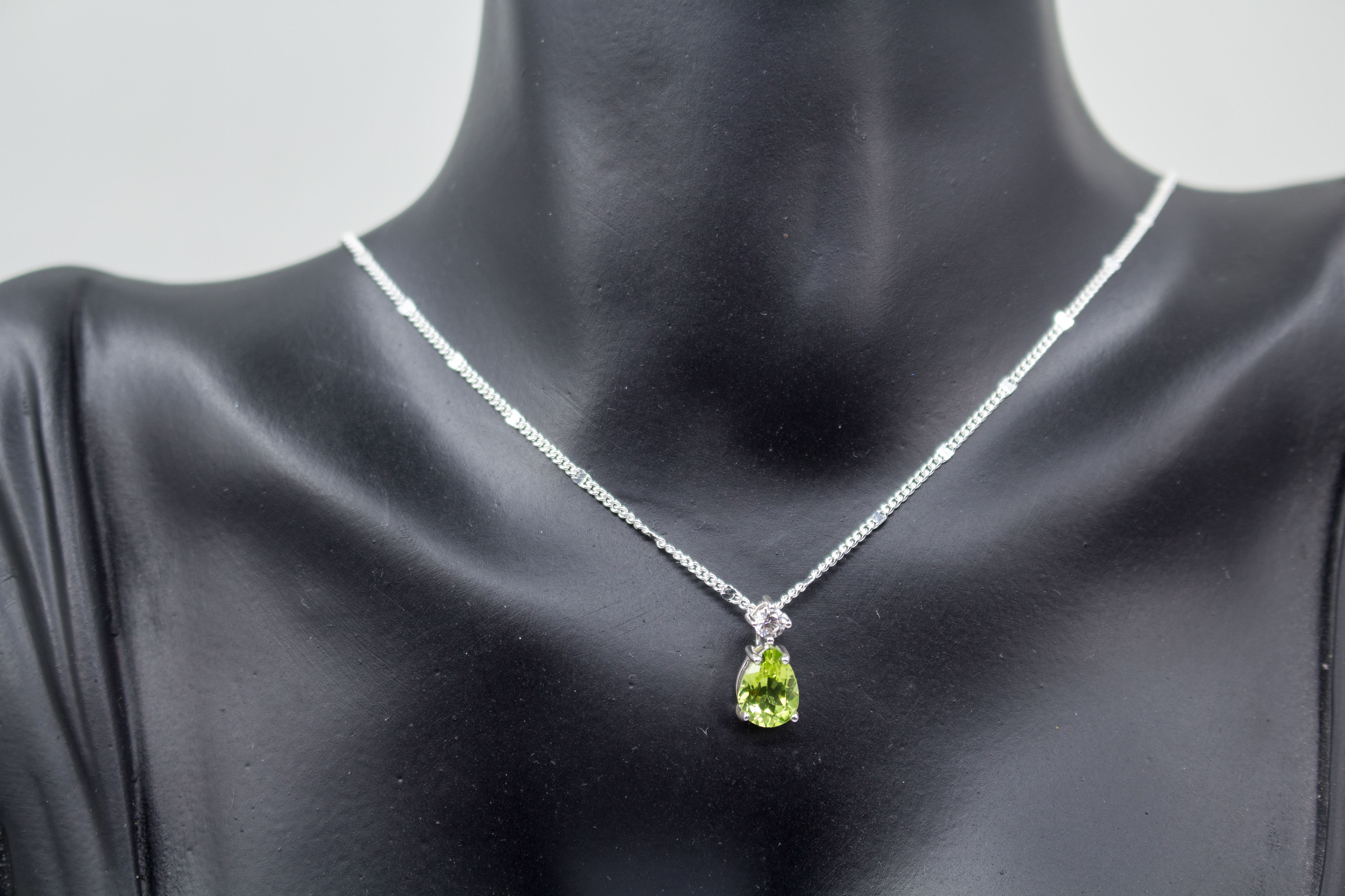 Peridotanhänger online kaufen - Schmuck online kaufen