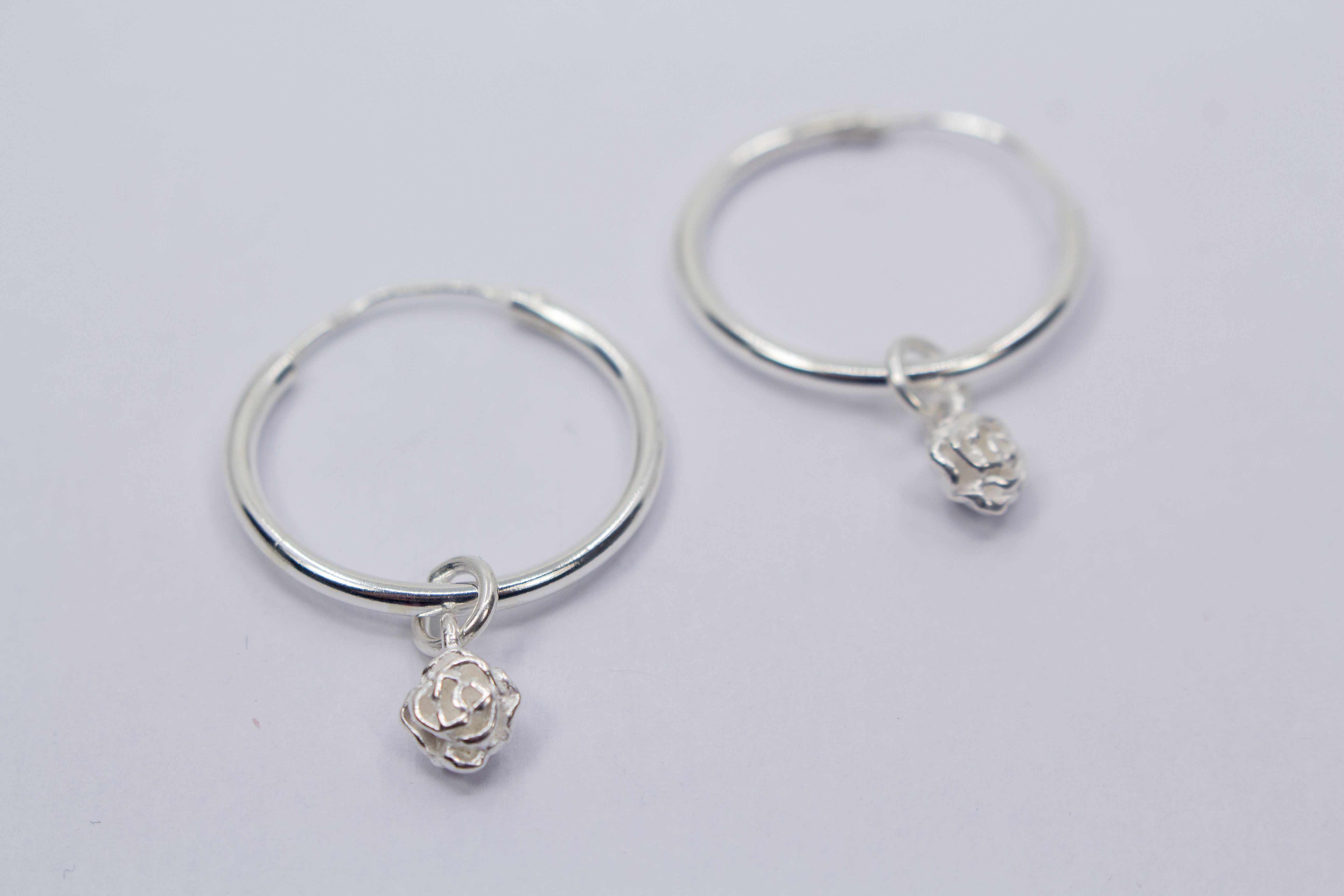 Wechselcreolen mit Blumenanhänger online bestellen