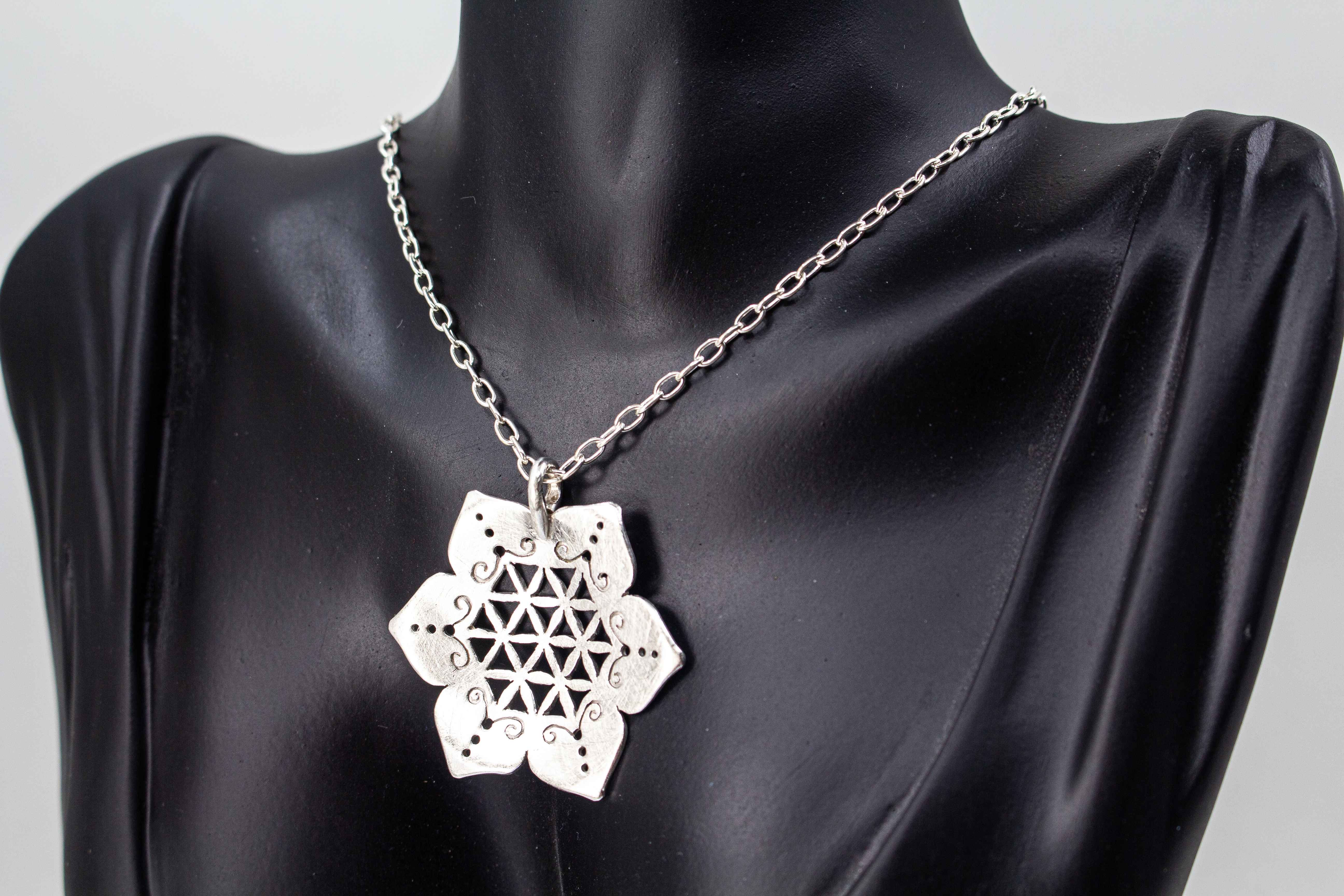 Blume des Lebens online kaufen - lange Silberketten online kaufen