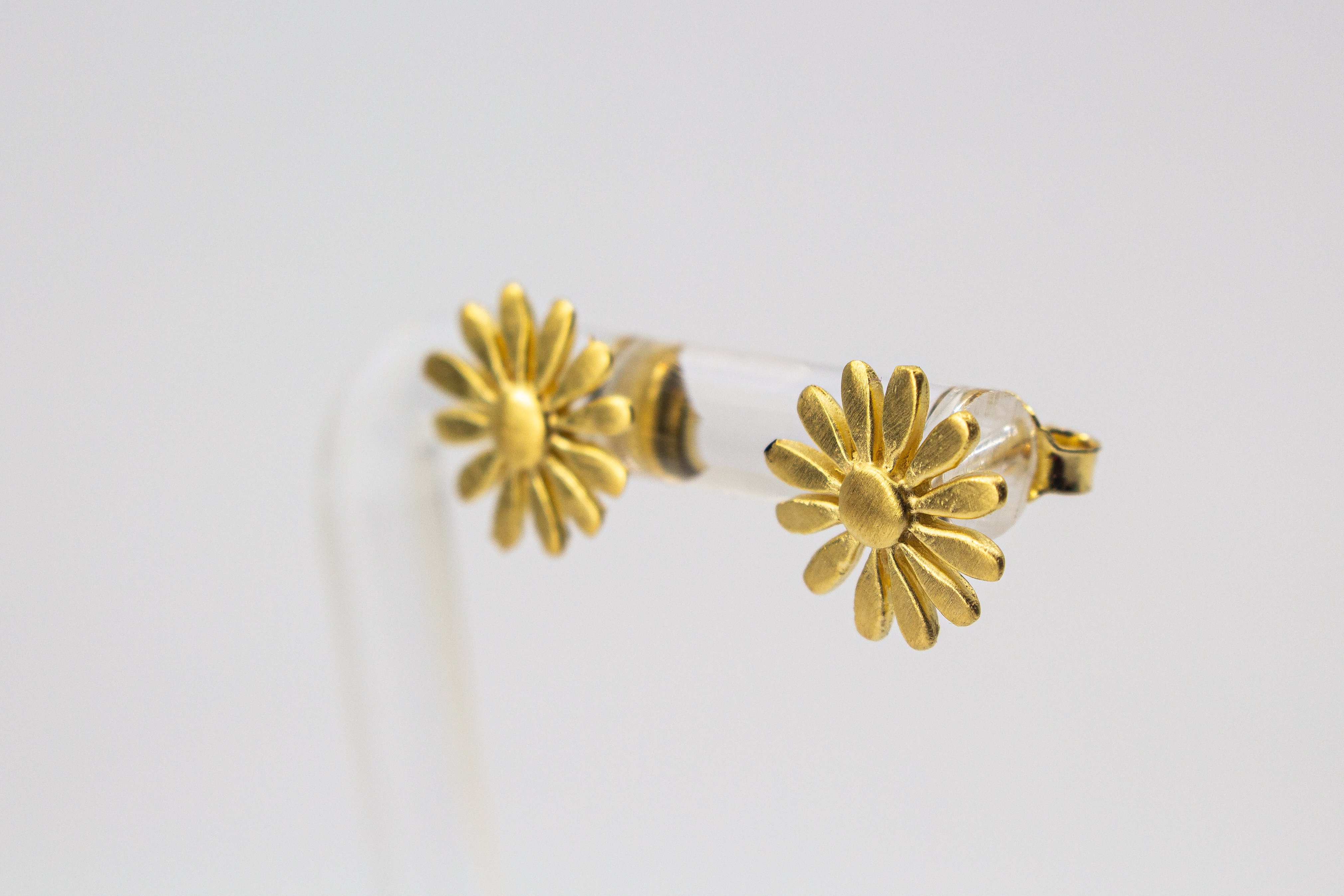 Blumenohrstecker vergoldet online kaufen