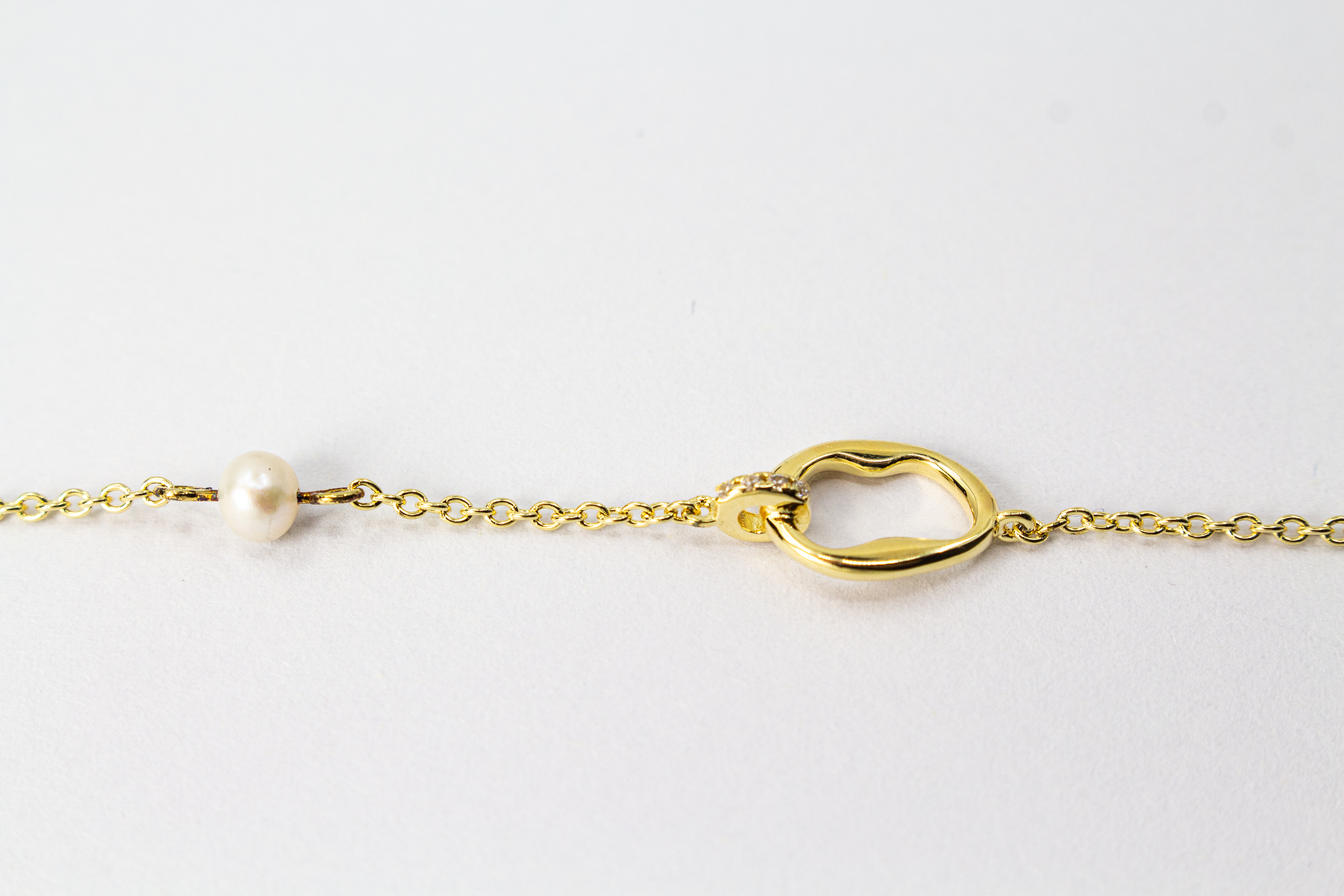 Armkettchen „Perlenglanz“ aus vergoldetem 925 Sterlingsilber mit Süßwasserzuchtperle