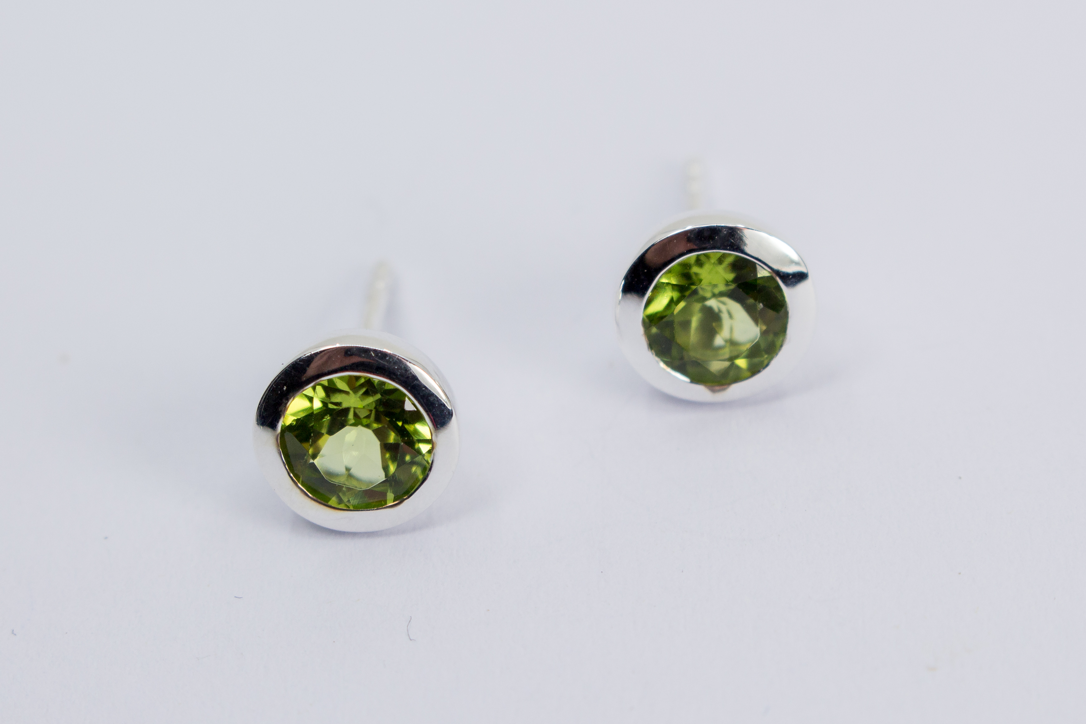 Peridotohrstecker online kaufen - Schmuck online kaufen