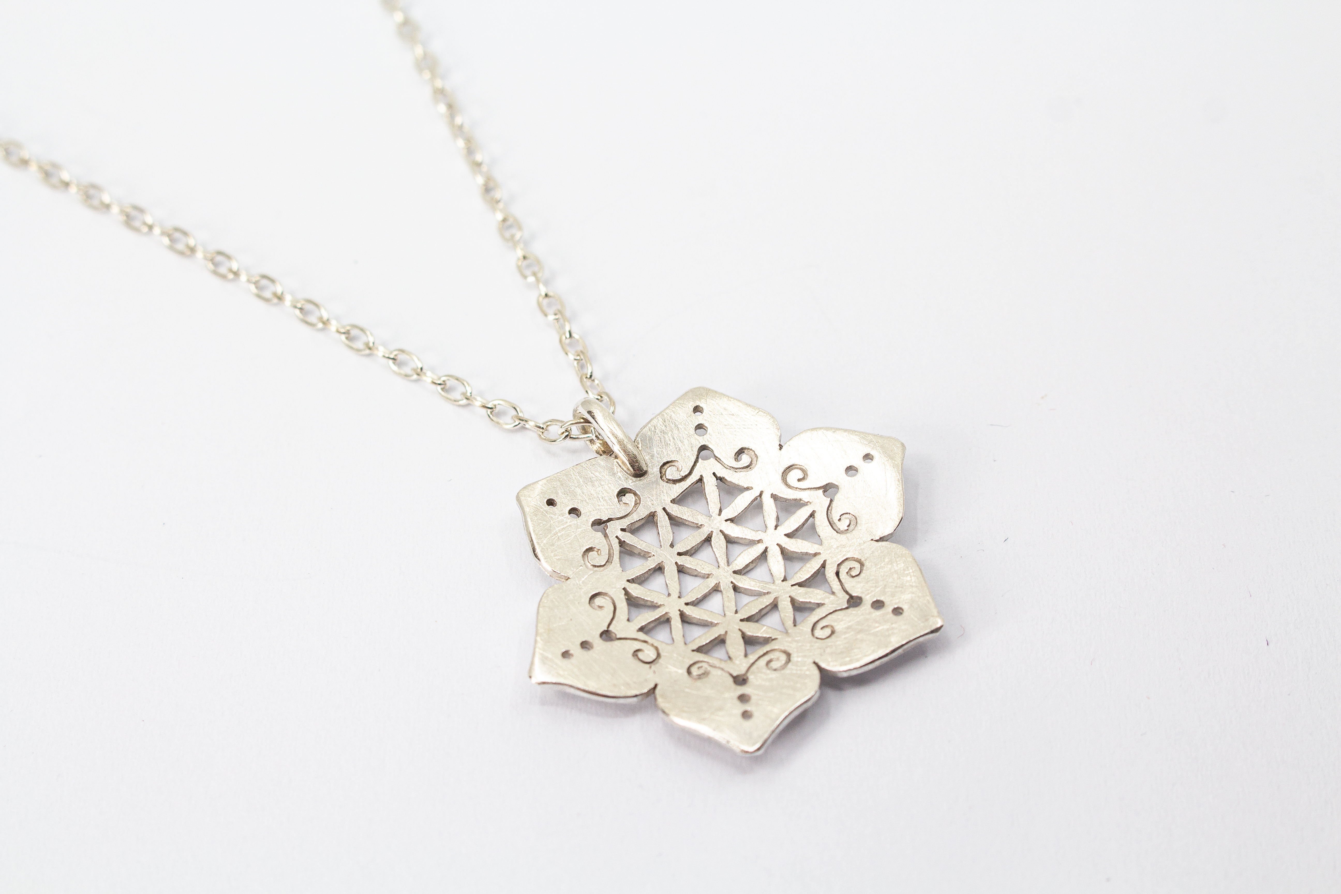 Blume des Lebens online kaufen - lange Silberketten online kaufen