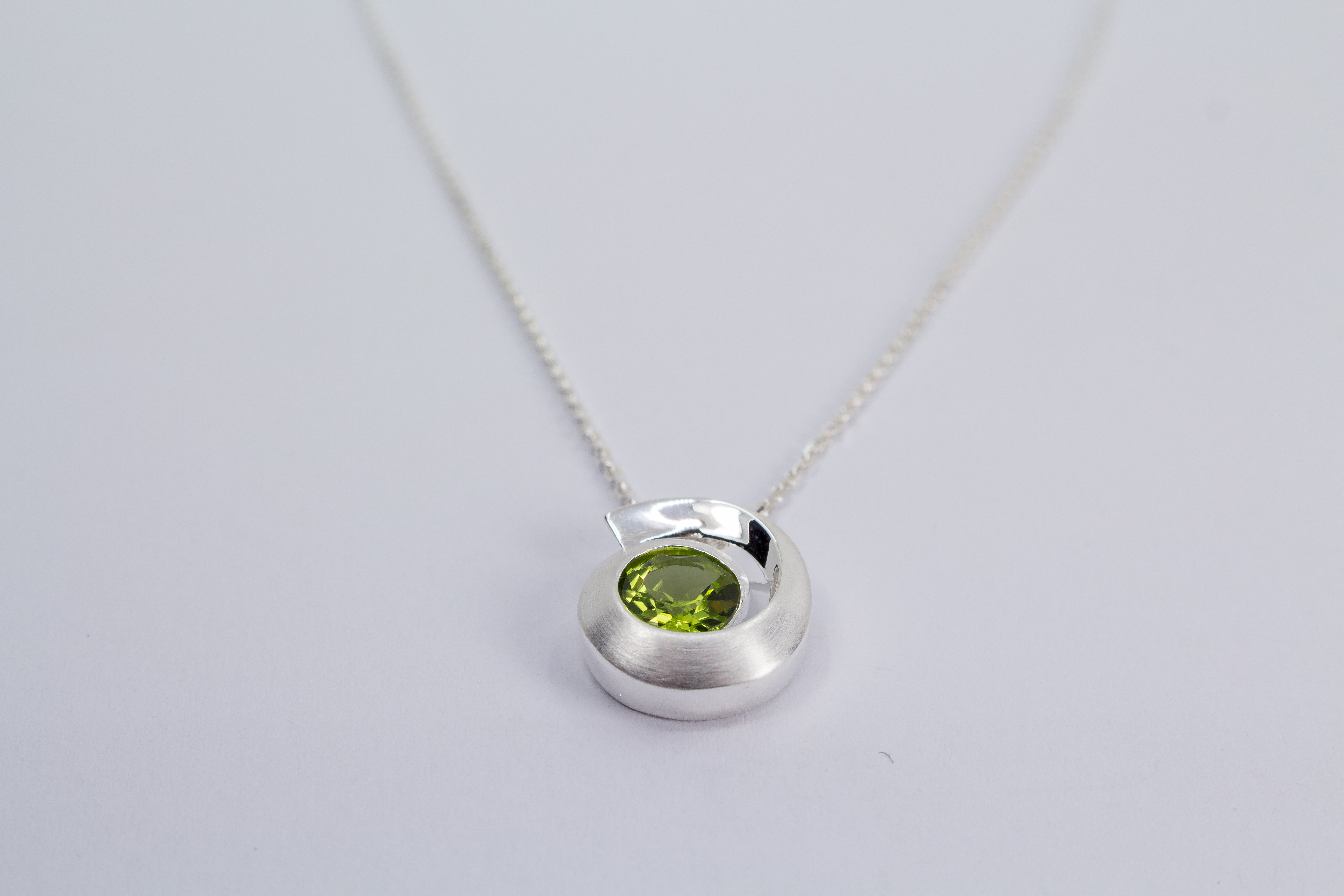 Peridotanhänger online kaufen - Schmuck online kaufen