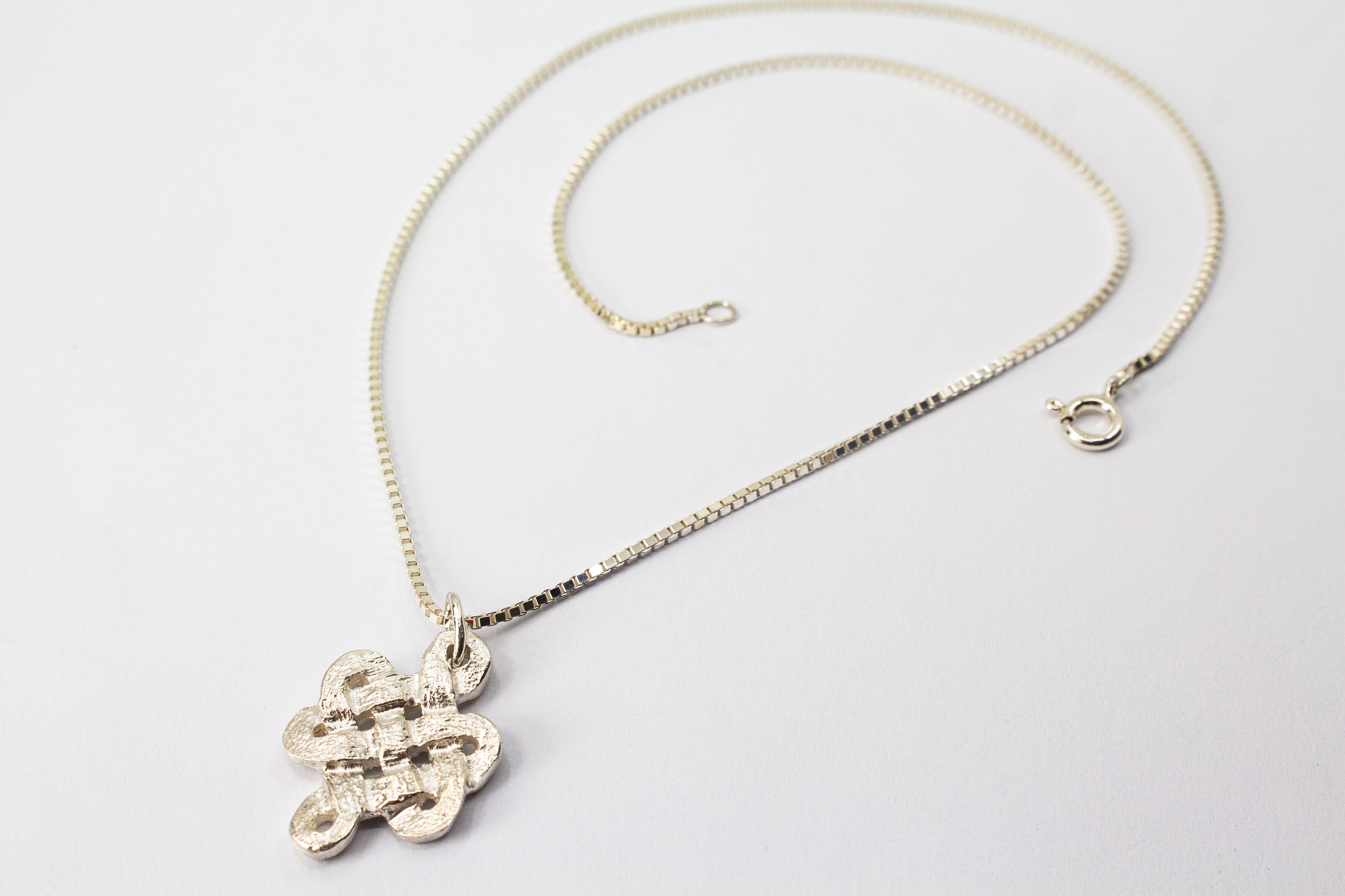 Keltischer Knoten Anhänger online kaufen