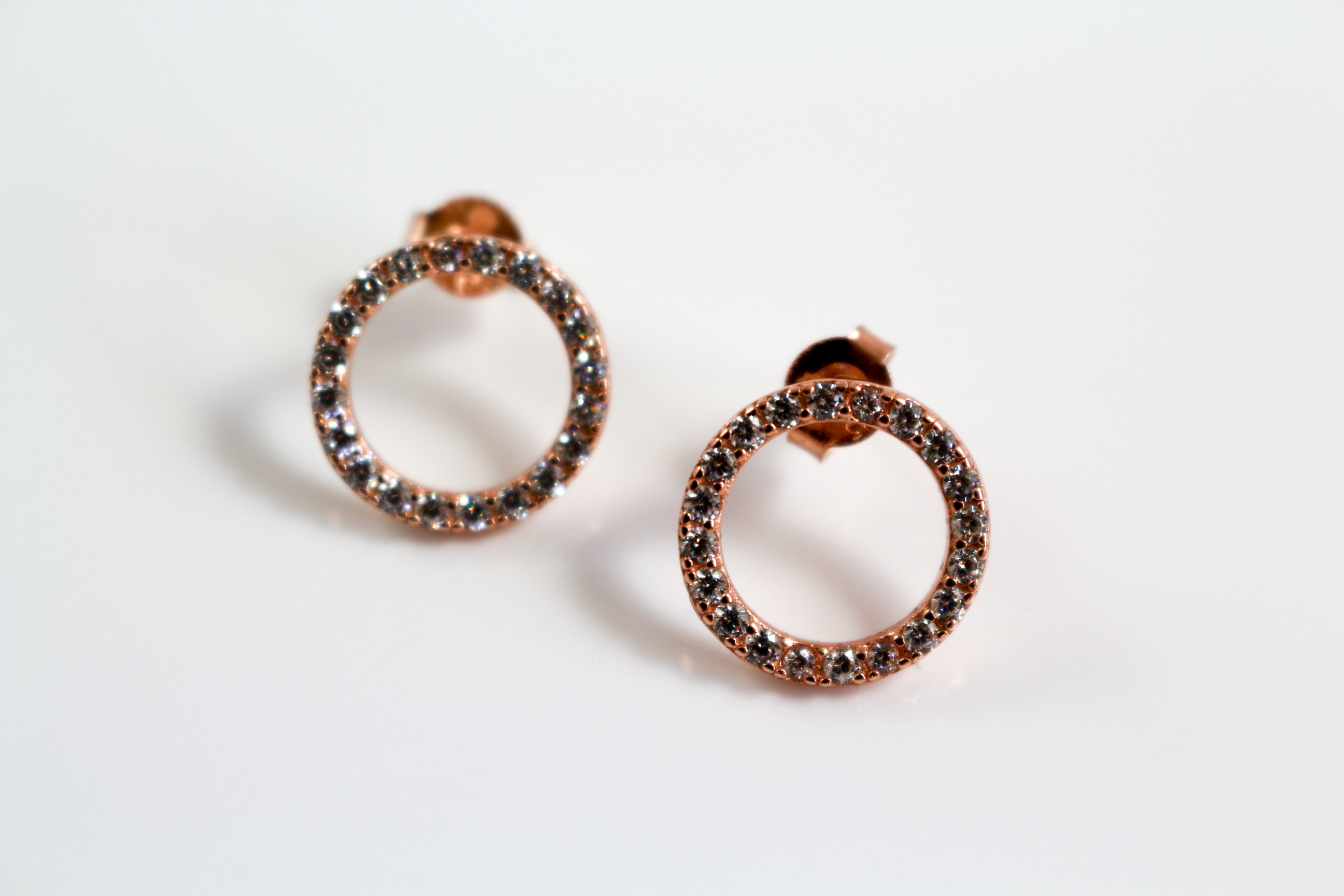 Schmuck-Simi-04-03-2021-8976 Ohrstecker Kreise rosé mit Zirkonia