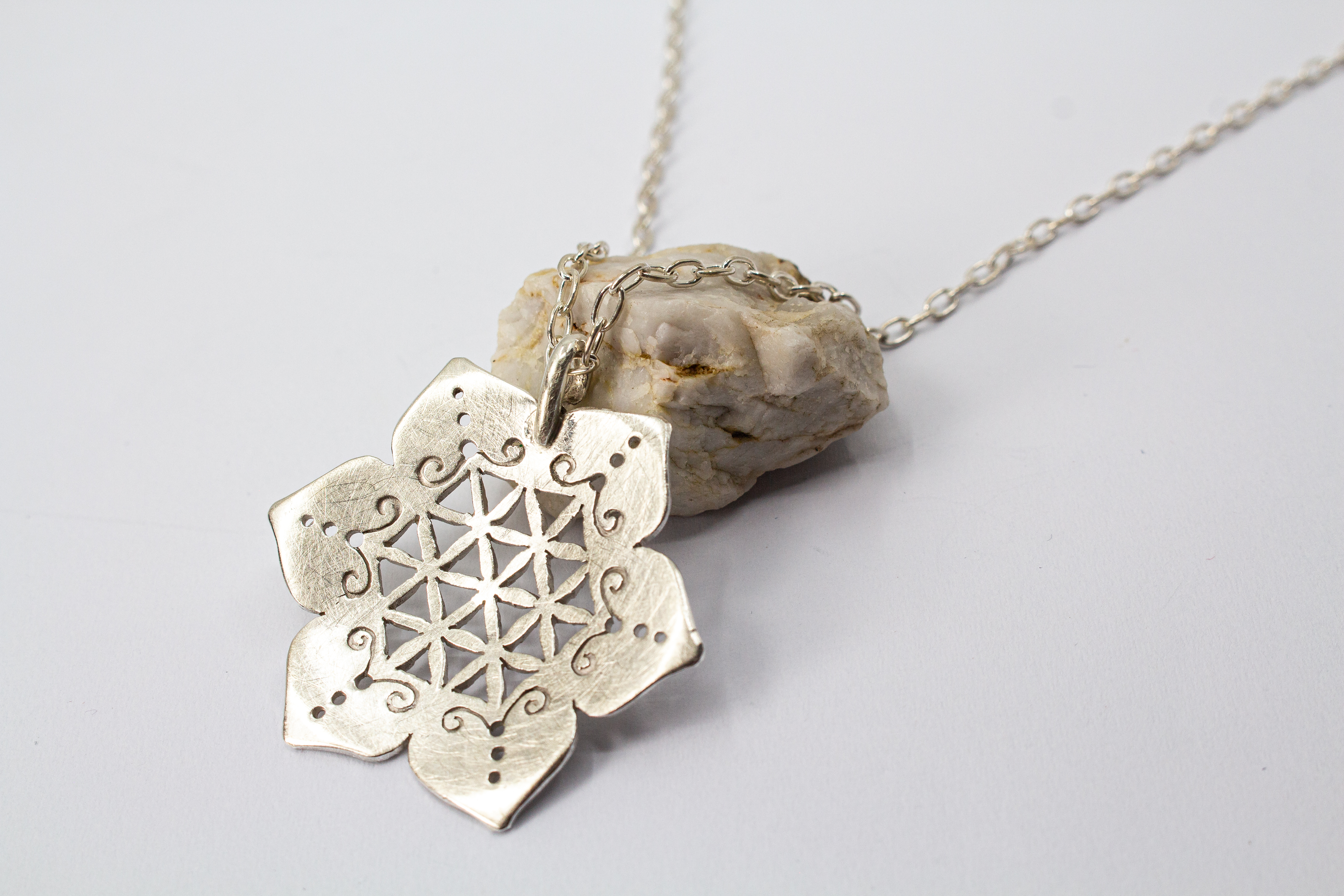 Blume des Lebens online kaufen - lange Silberketten online kaufen