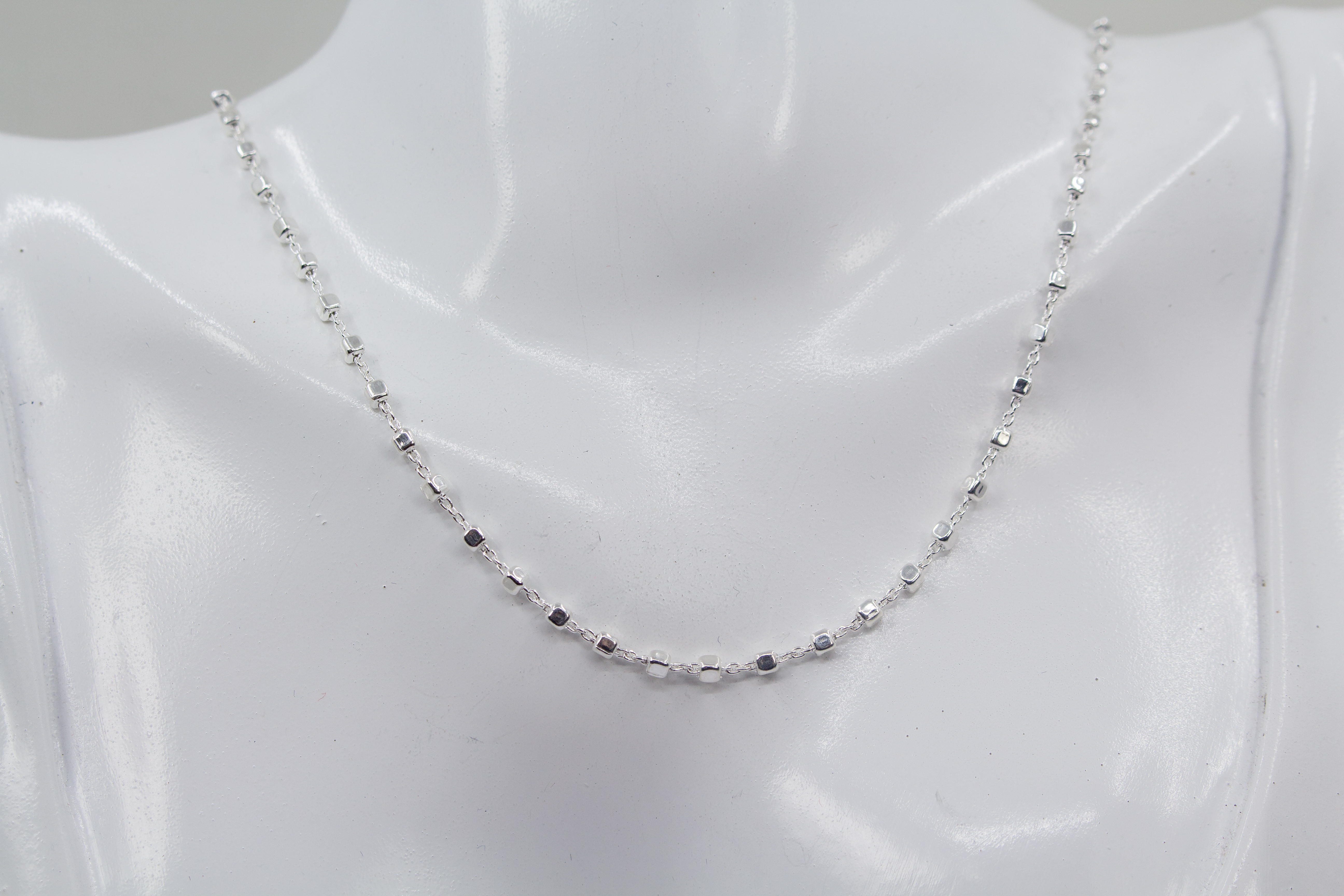 Silberkette mit Würfelchen online kaufen