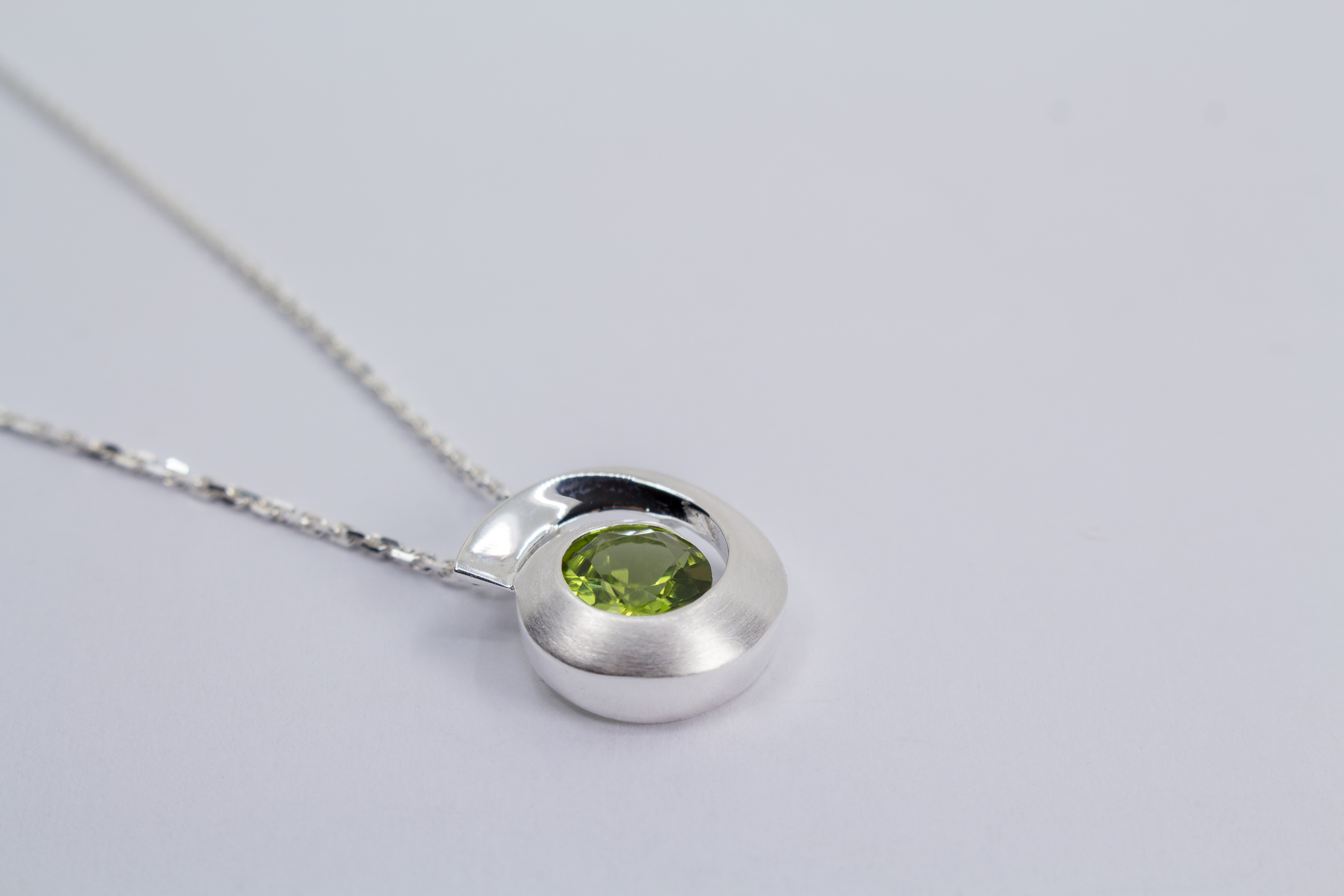 Peridotanhänger online kaufen - Schmuck online kaufen
