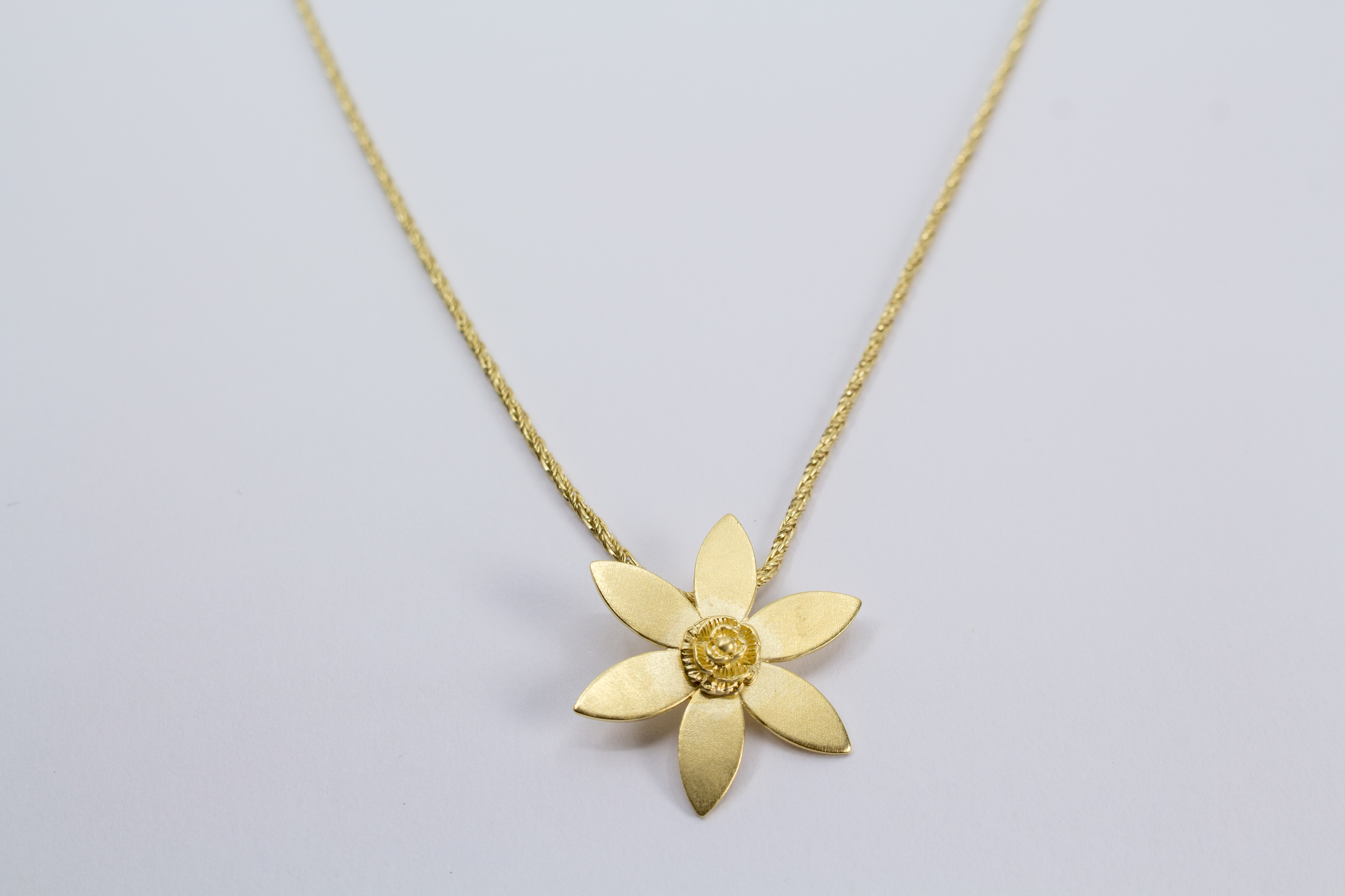 Collier Blüte vergoldet Collier Blüte vergoldet