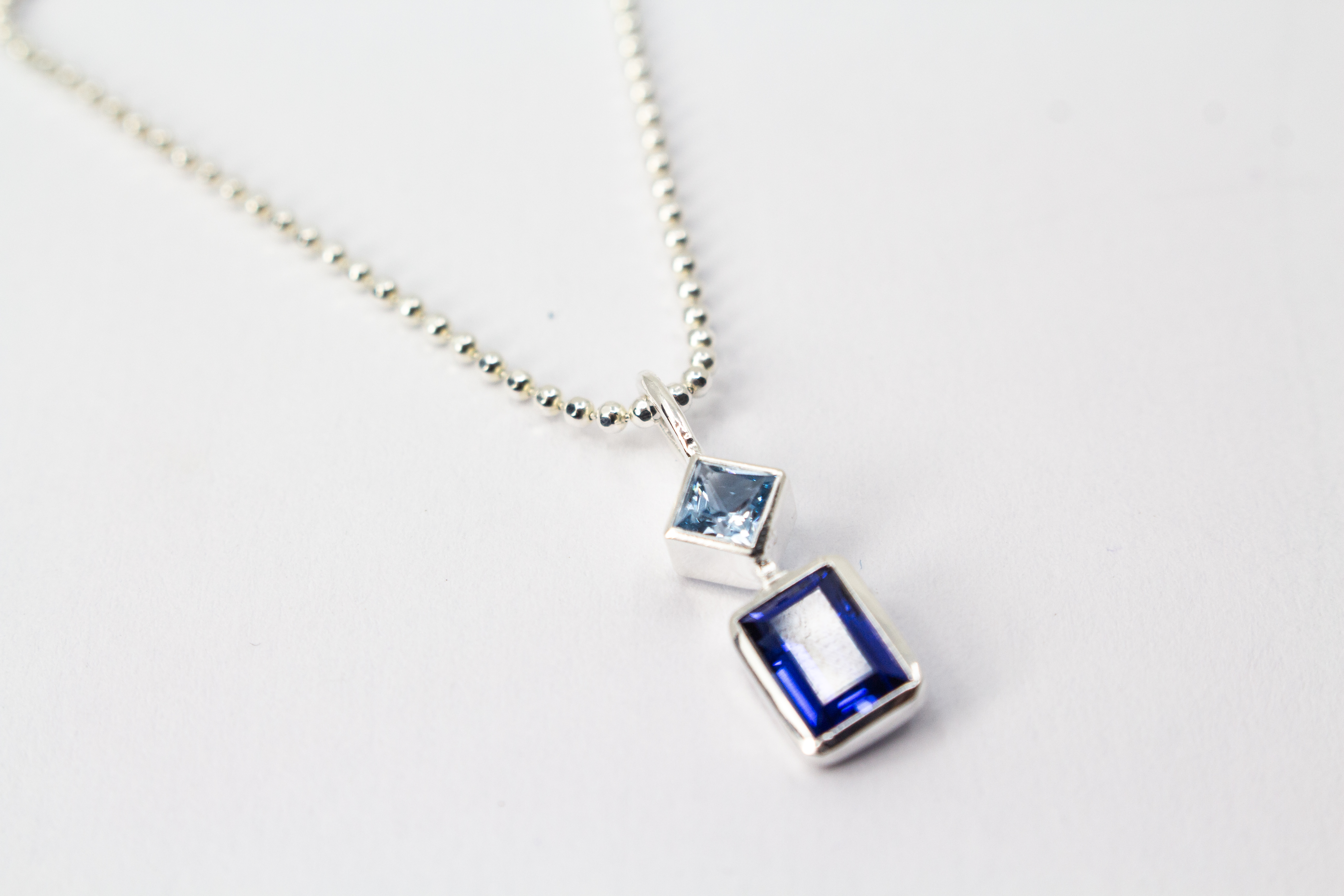 Anhänger mit blauen Steinen kaufen - Silberanhänger online kaufen