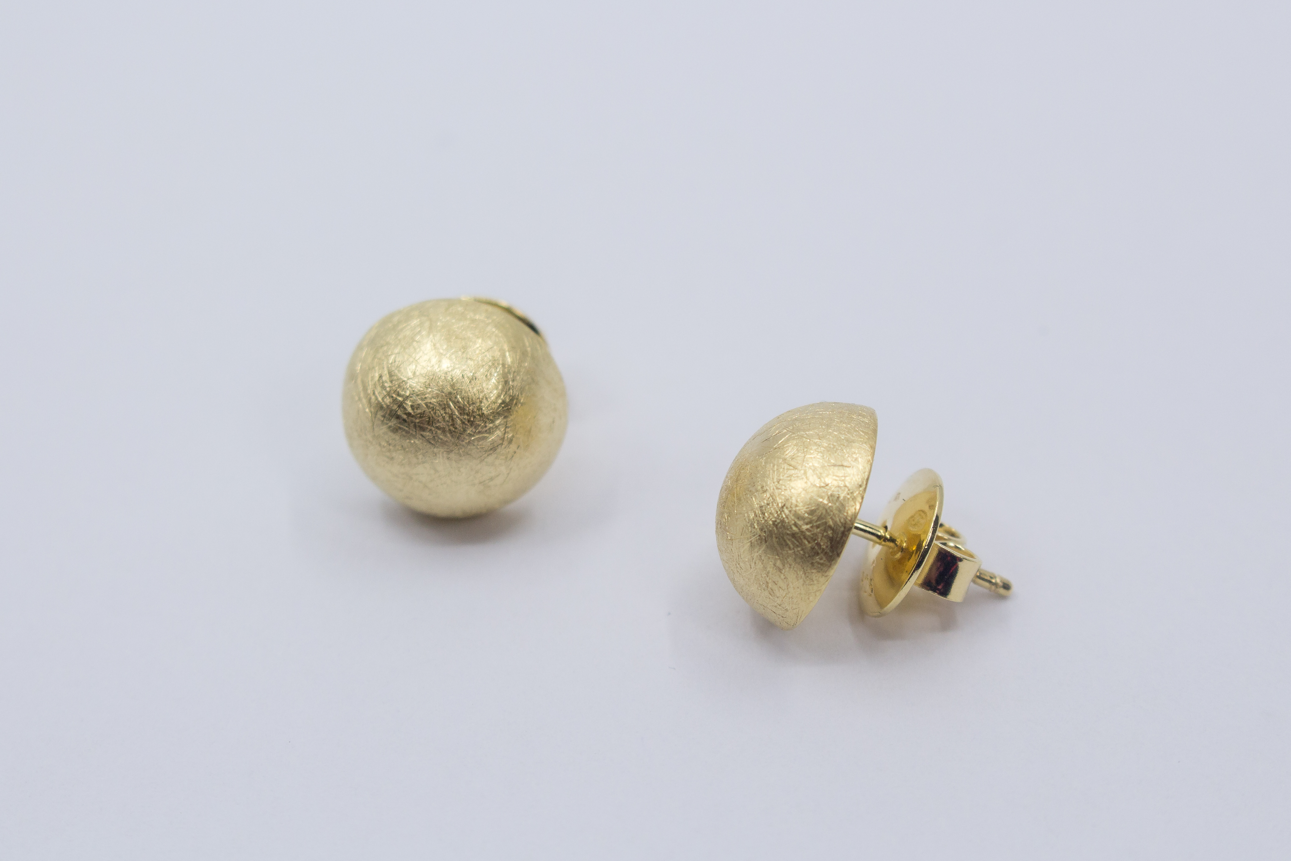 Ohrstecker Halbkugel online kaufen